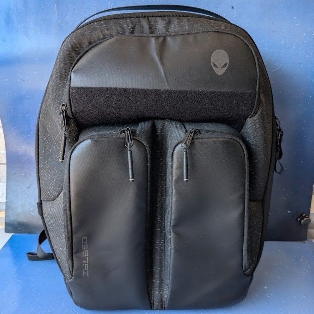 Alienware Horizon Commuter Backpack Mens OS Black Gaming Laptop Bag AW2323P